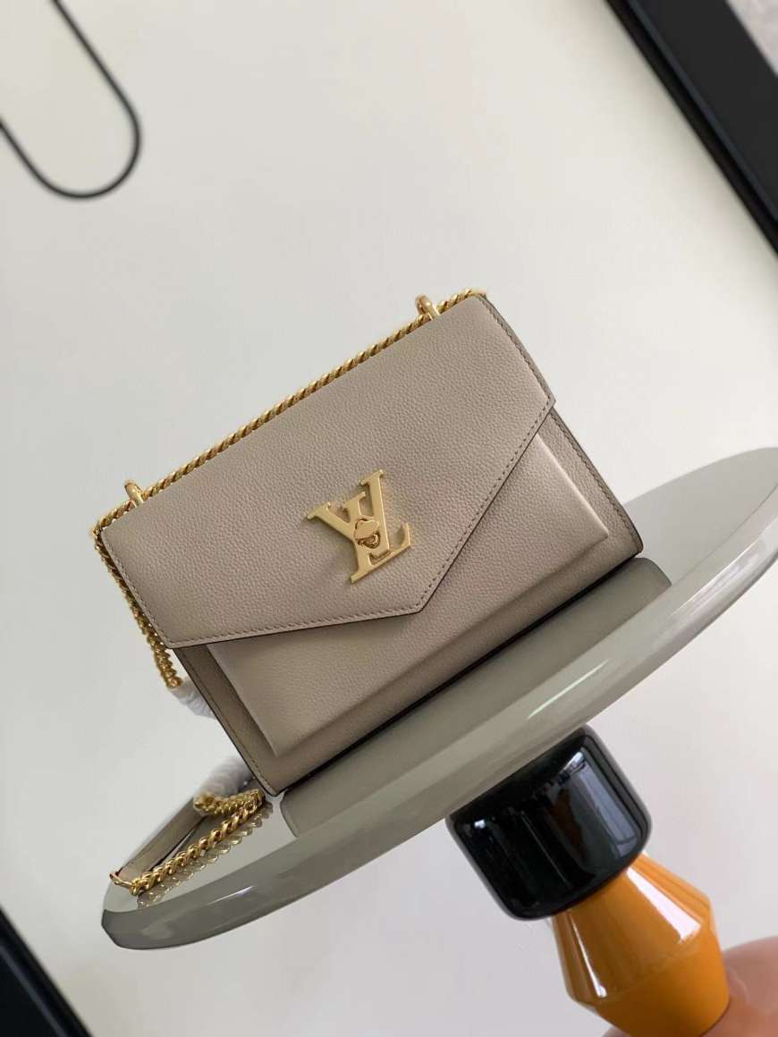 L\V WOMENS HANDBAG 230219