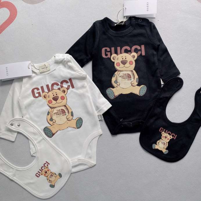 GUCCl BABYS CLOTHING