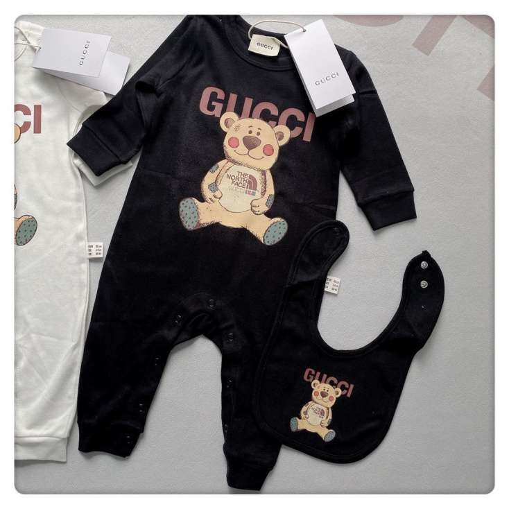 GUCCl BABYS CLOTHING