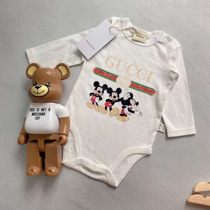 GUCCl BABYS CLOTHING