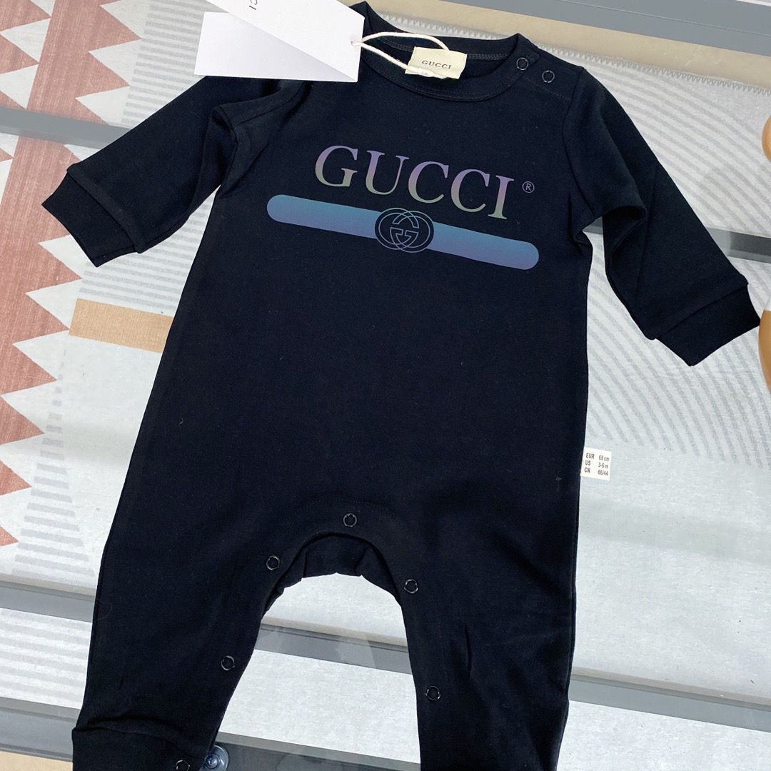 GUCCl BABYS CLOTHING