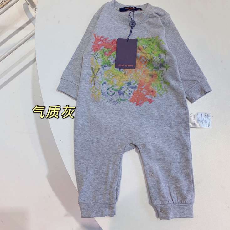 L\V BABYS CLOTHING