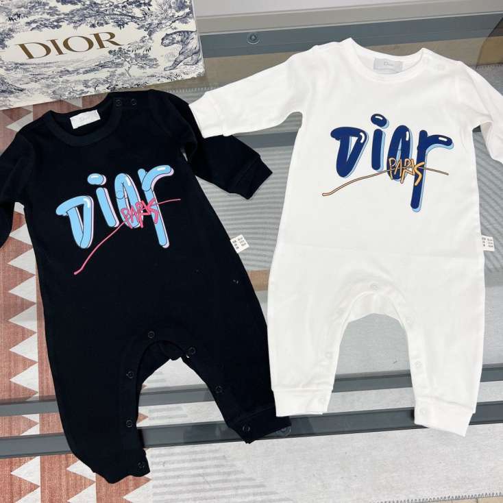 DlOR BABYS CLOTHING