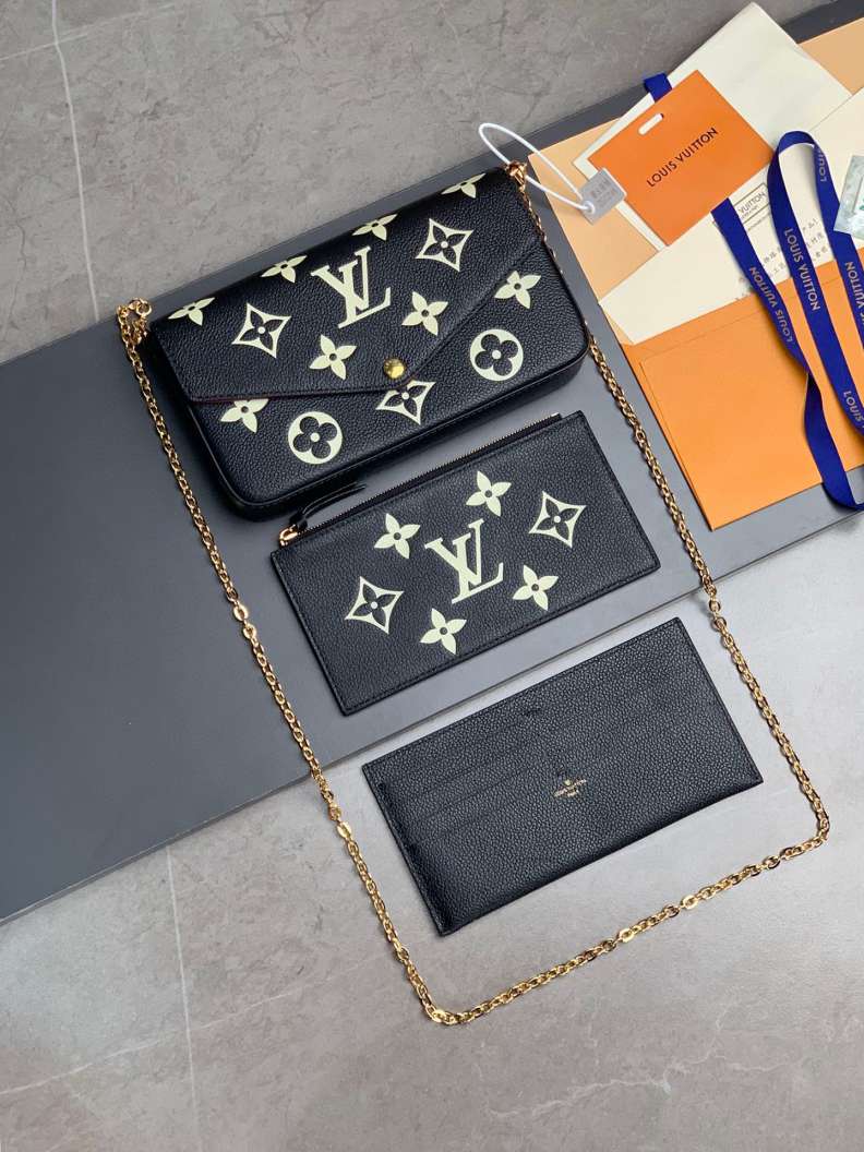 L\V WOMENS PURSE 230315