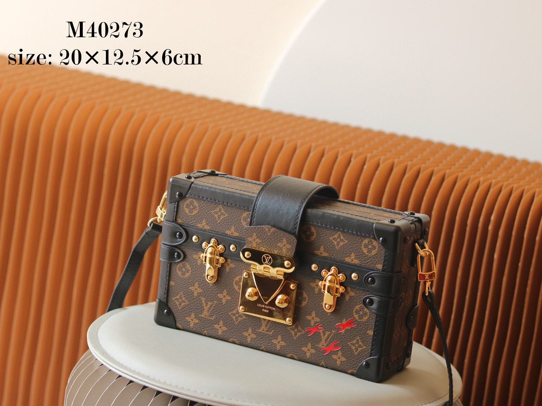 L\V NEW WOMENS BAG 230315