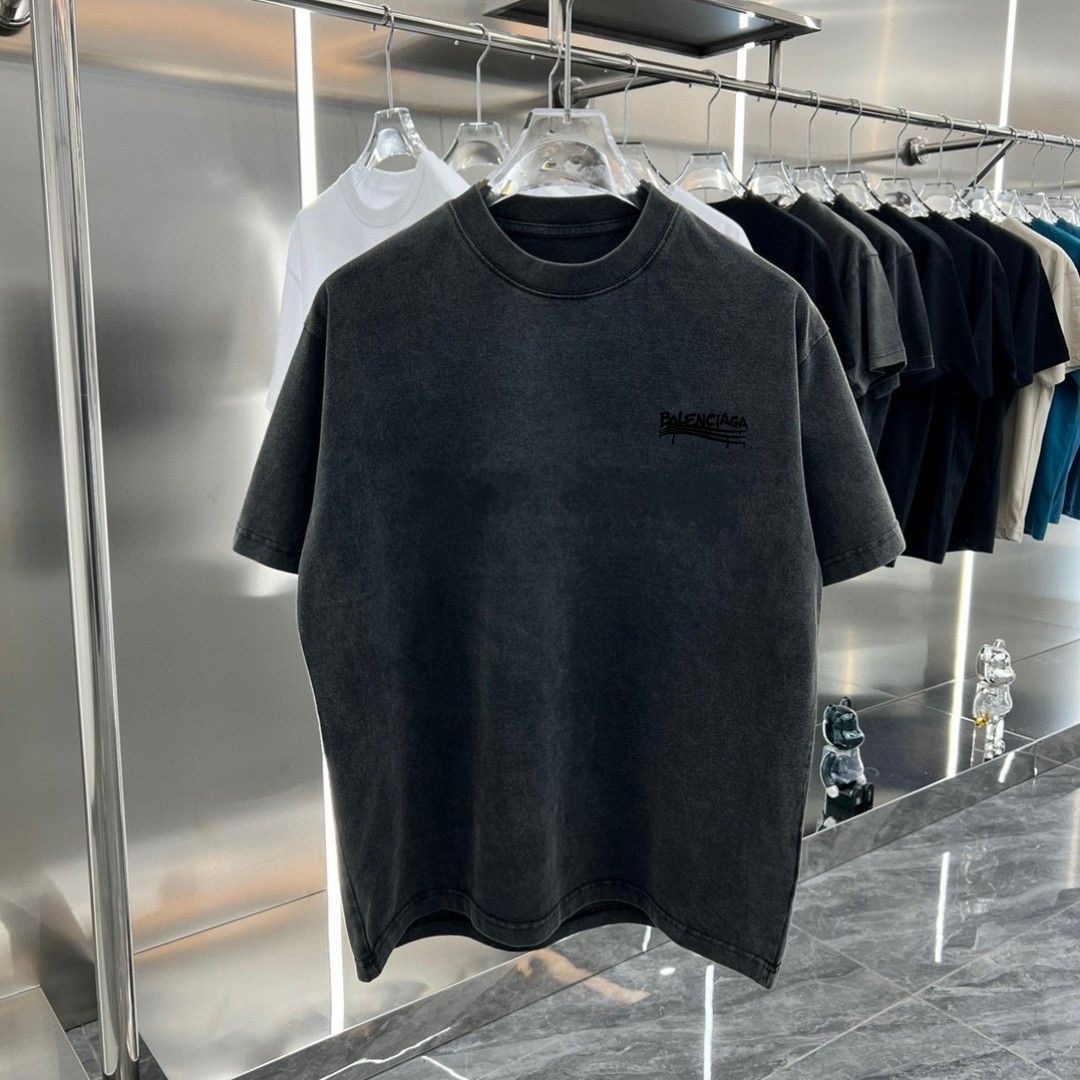 BALENCIAGA T-SHIRT