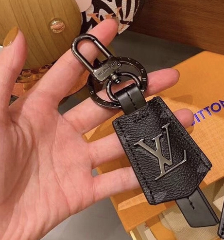 L\V KEYCHAIN