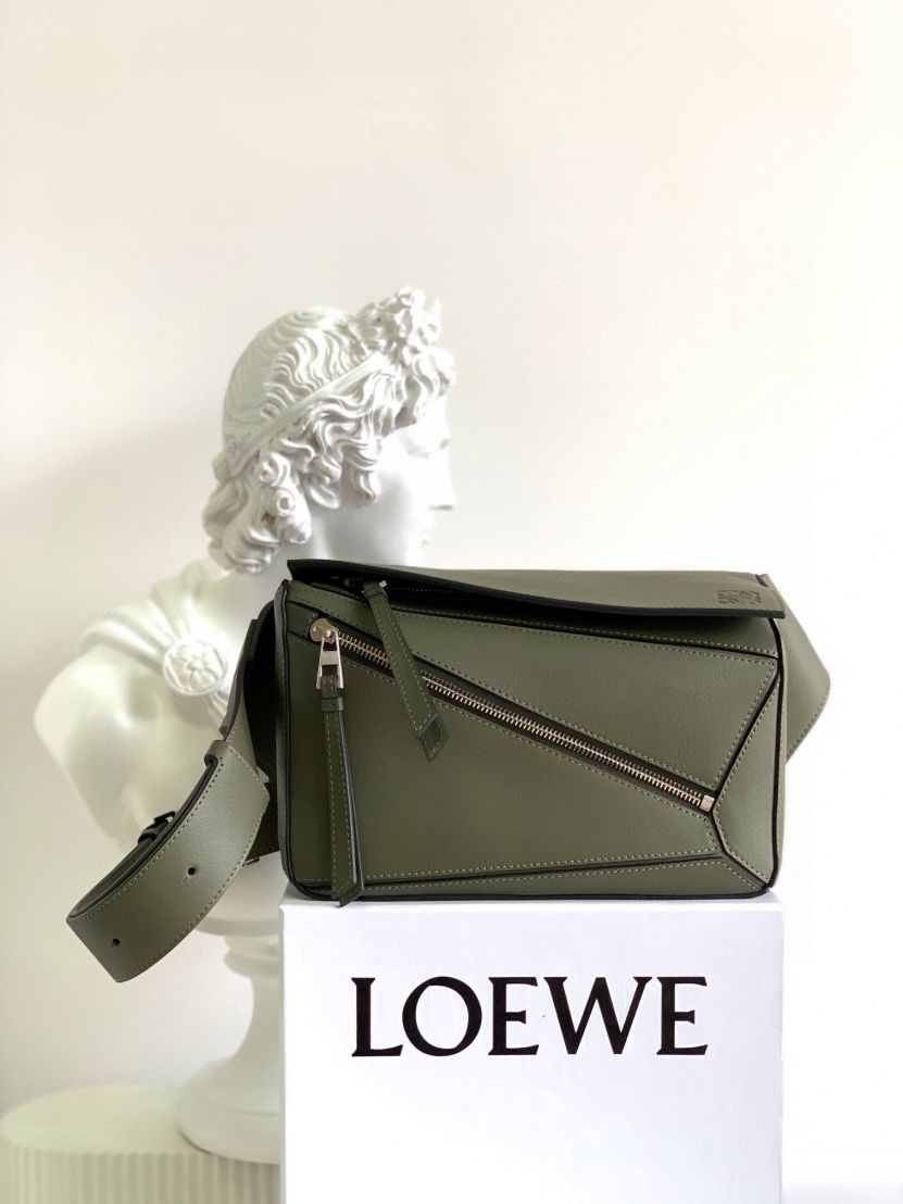 L0EWE BELT BAG