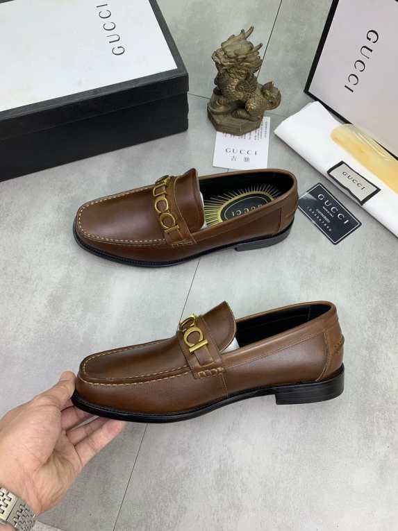 GUCCl mens shoes