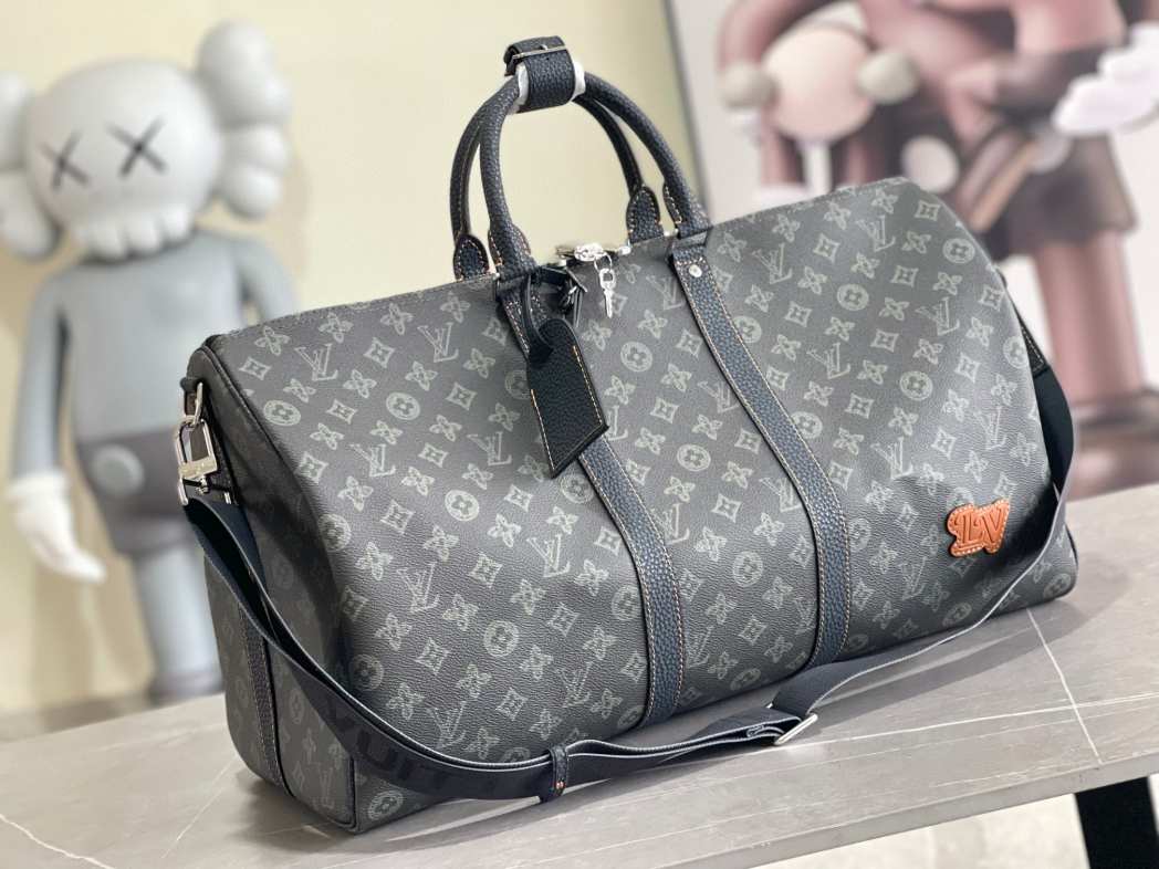 L\V KEEPALL BAG