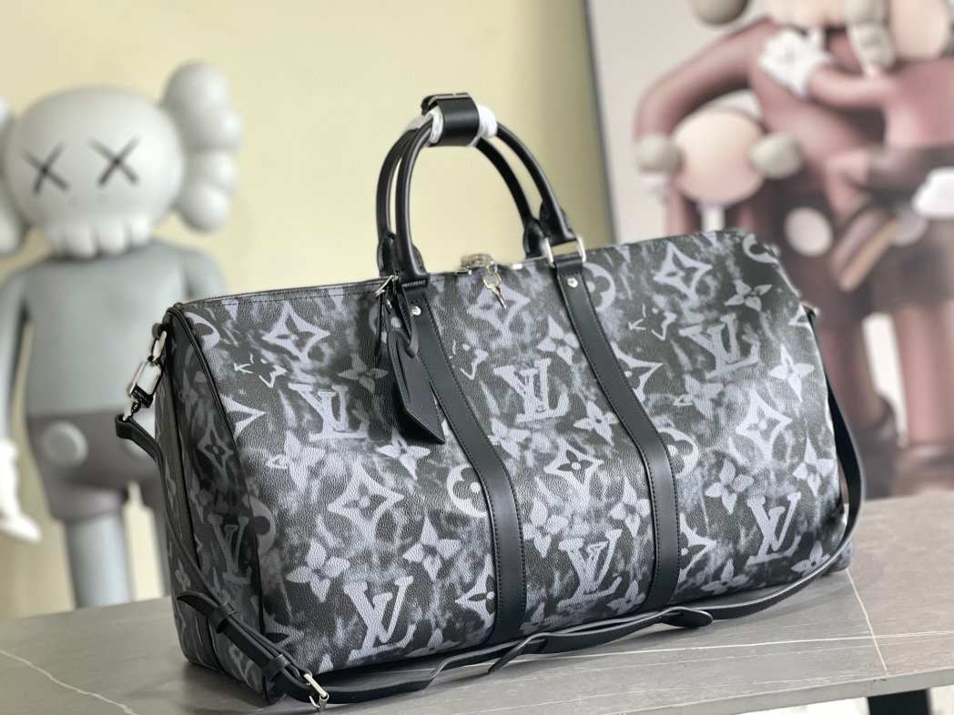 L\V KEEPALL BAG