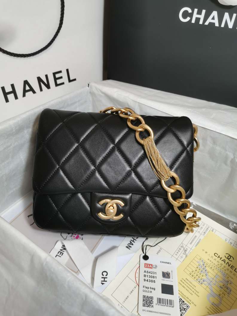 CH@NEL NEW HANDBAG