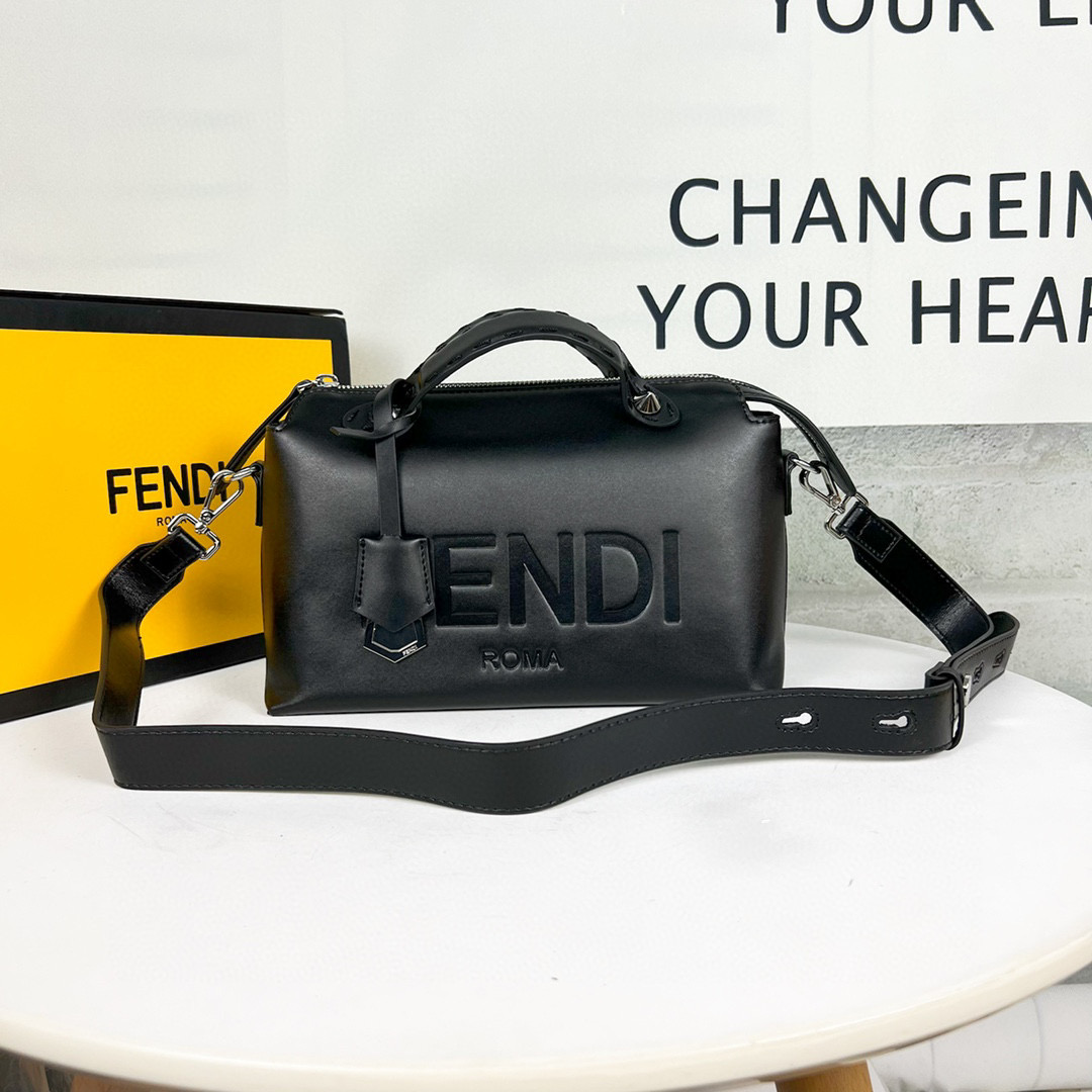 FENDl WOMENS BAG NEW 230722