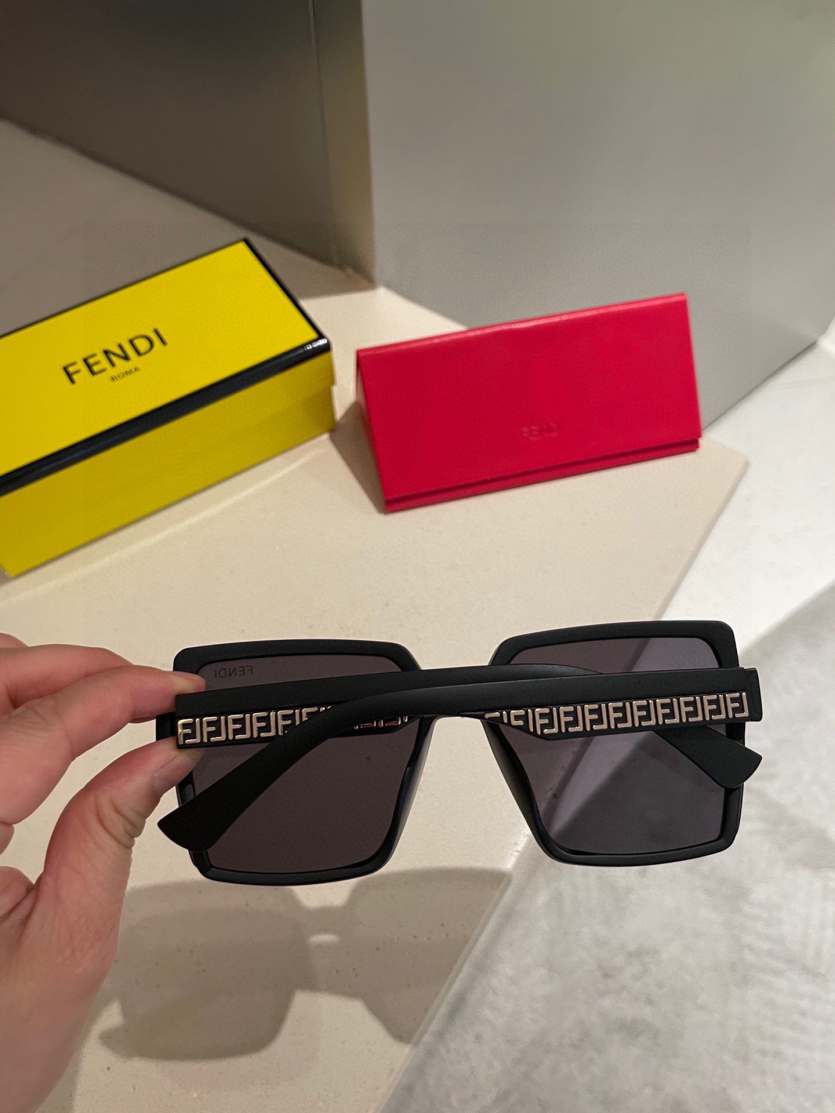 FENDl sunglasses 230923