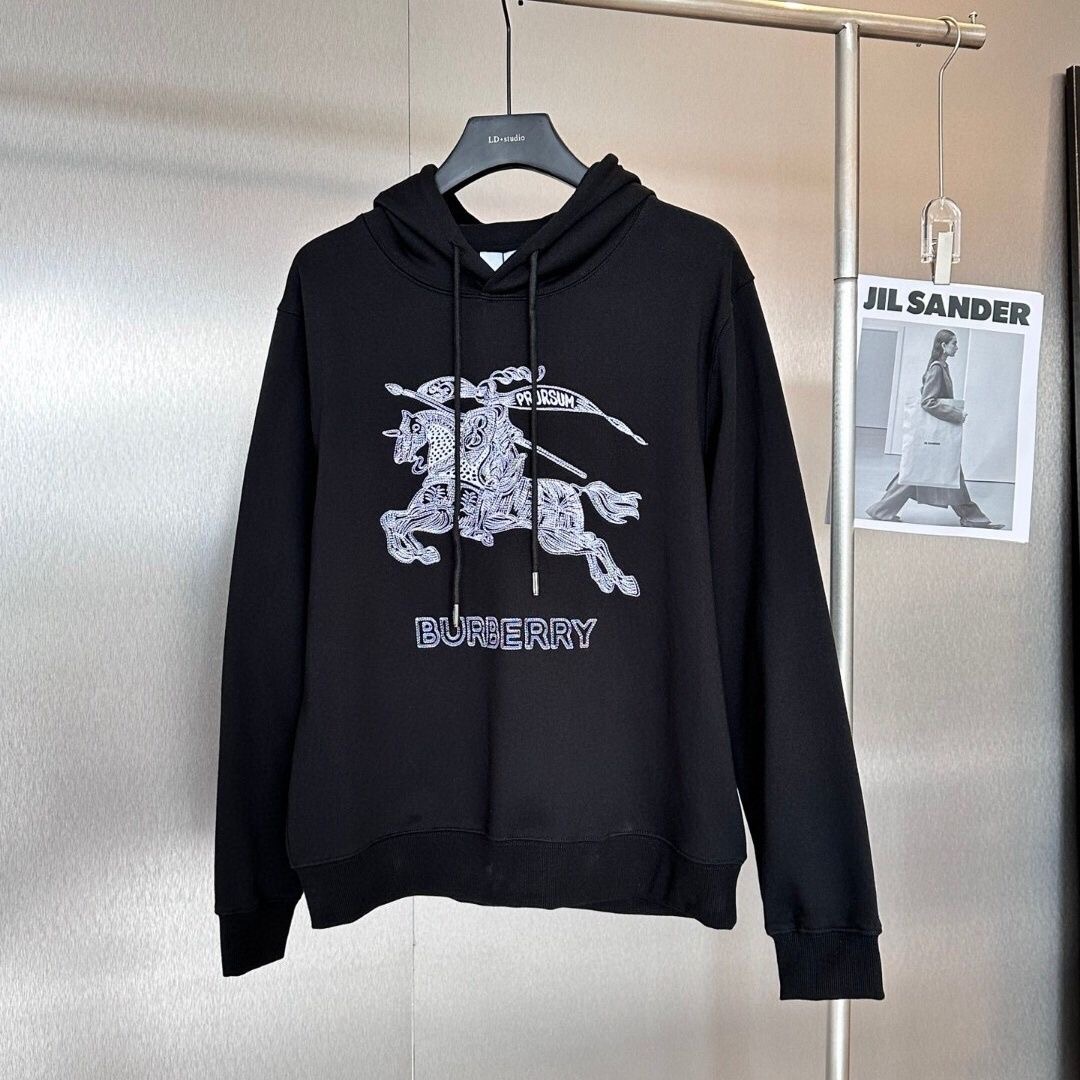 Hoodies jumpers 230923