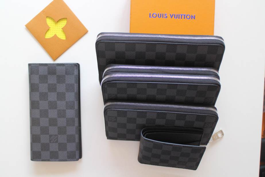 L\V NEW WALLET 230923