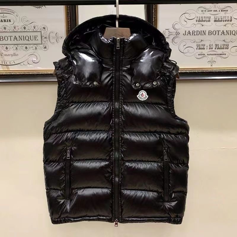 M0NCLER  VEST