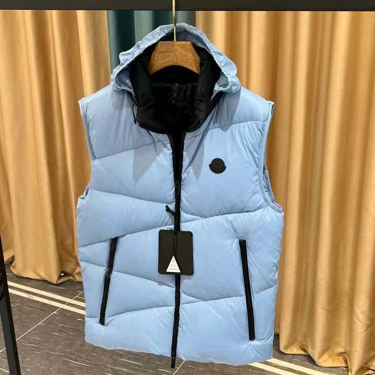 M0NCLER  VEST