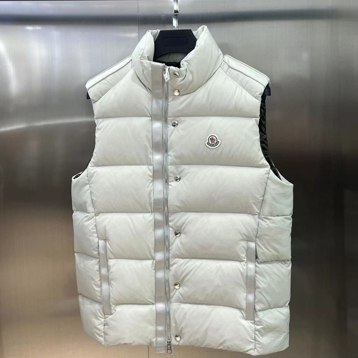 M0NCLER  VEST