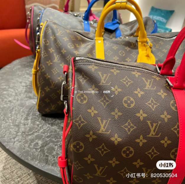 LV COLORMANIA MINI KEEPALL POUCH  