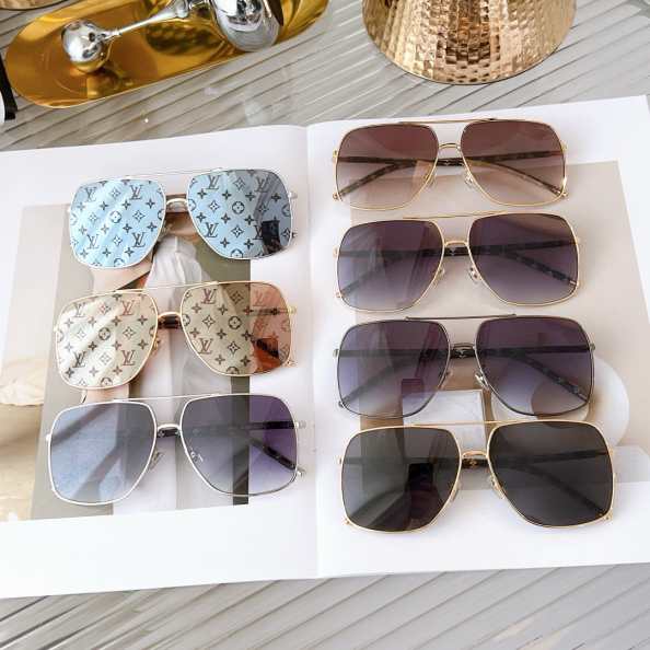 BRAND NEW MENS SUNGLASSES 240302