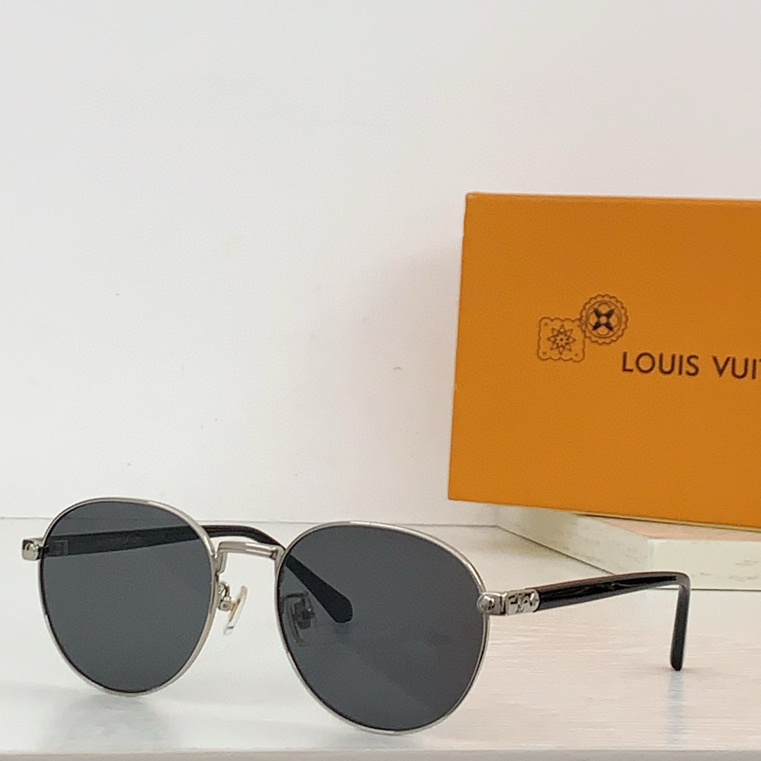 BRAND NEW MENS SUNGLASSES 240302