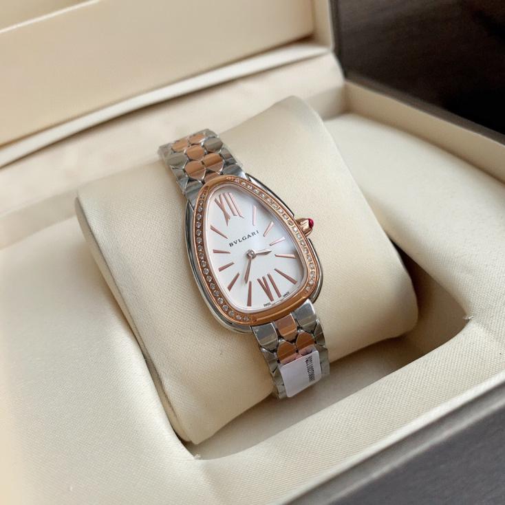 NEW WOMENS WATCH 240419