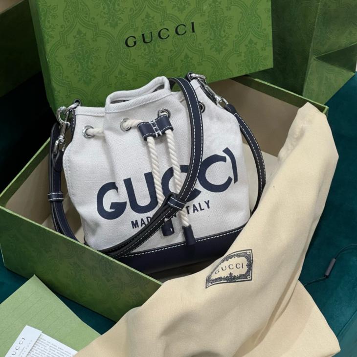 GUCCl 22.5x 31x 15cm 772856