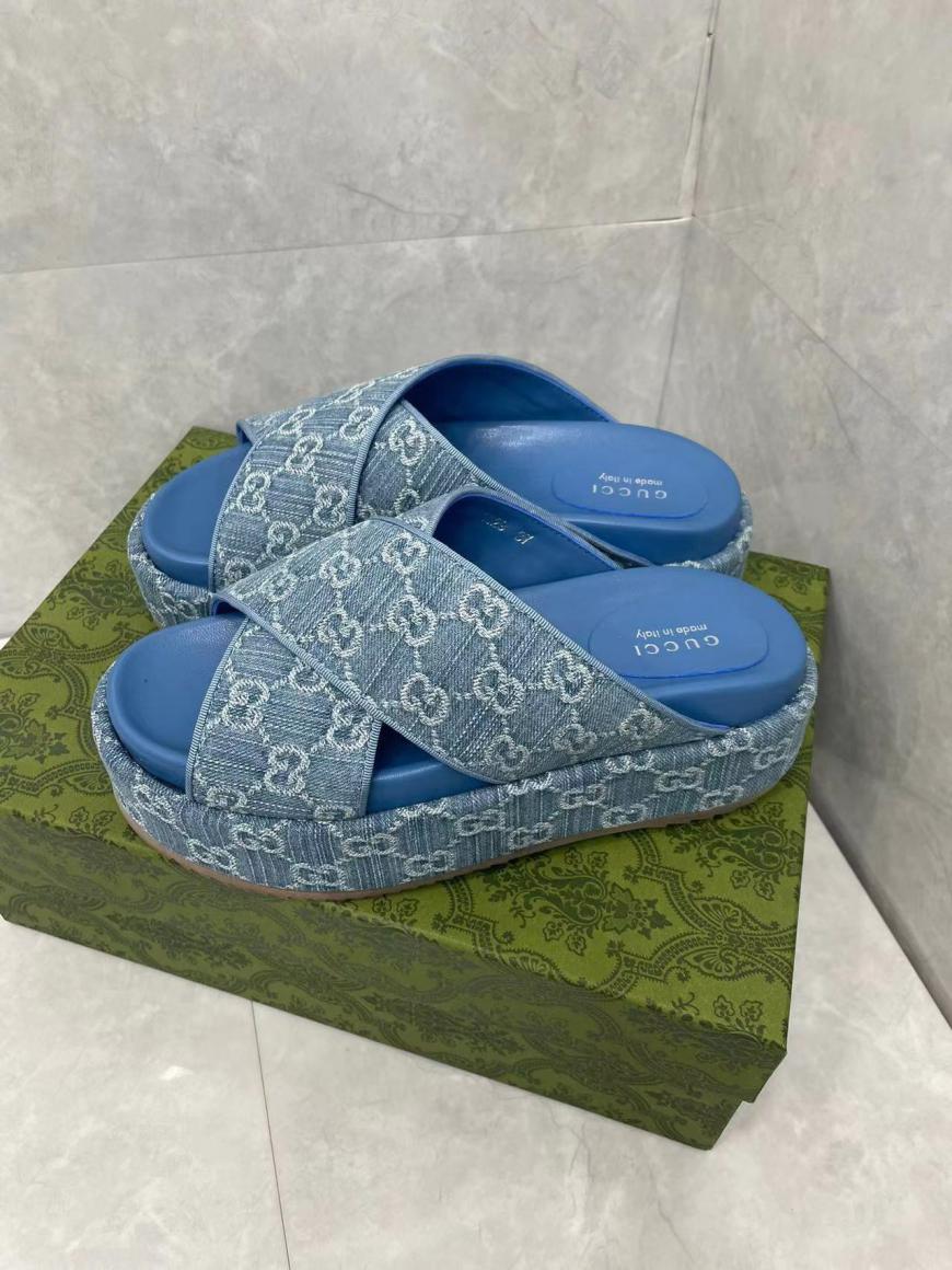 GUCCl  denim slippers 