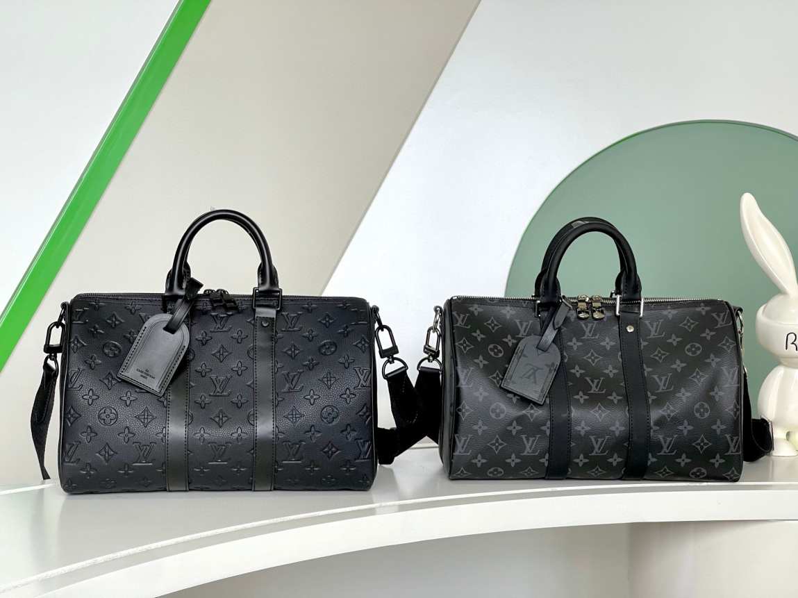 L\V NEW MENS BAG 240513