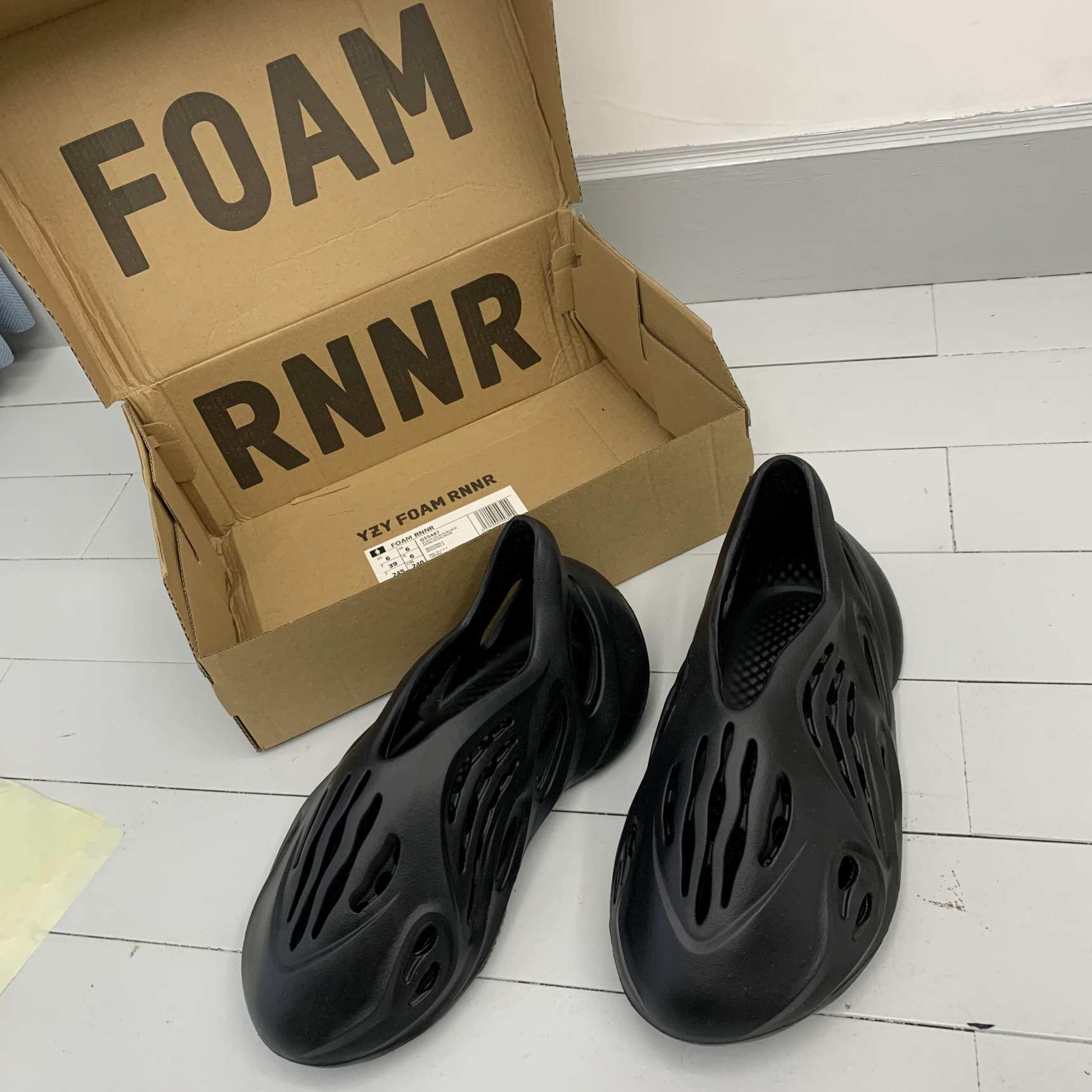 SHIPPING 240419