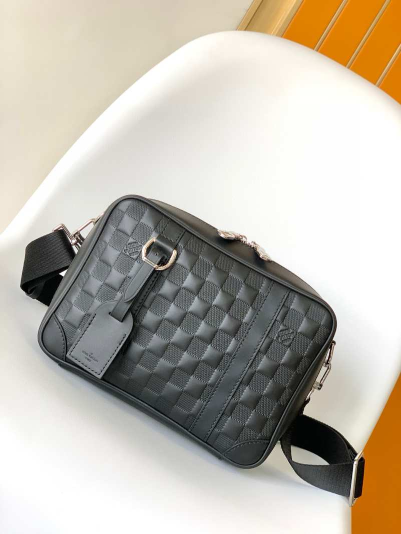L\V  SIRIUS M45286 Damier Infini Onyx 27 x 18 x 7CM