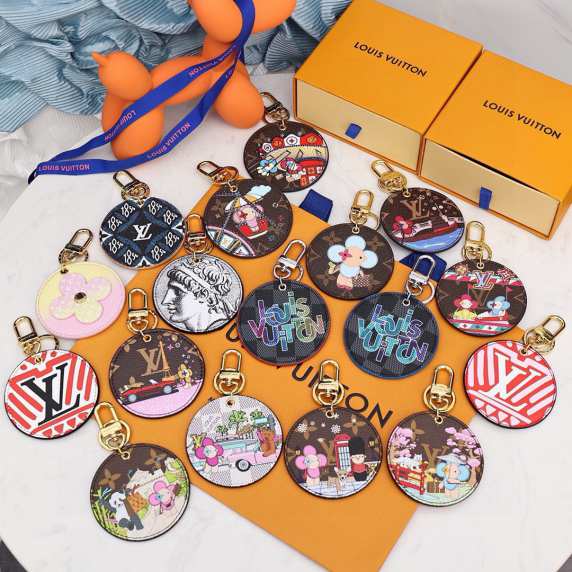L\V KEYCHAIN