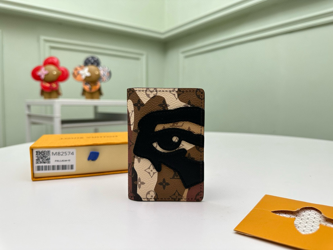 L\V POCKET WALLET  240709