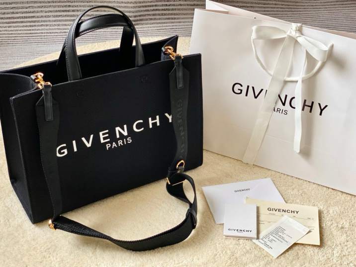 GlVENCHY WOMENS HANDBAG 240709