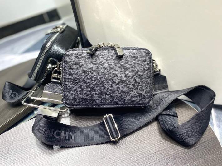 GlVENCHY WOMENS HANDBAG 240709