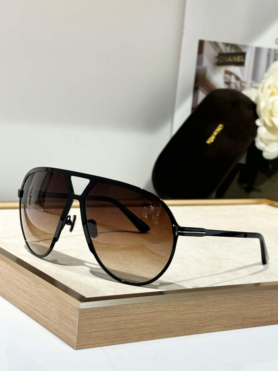 T0M F0RD SUNGLASSES 240715