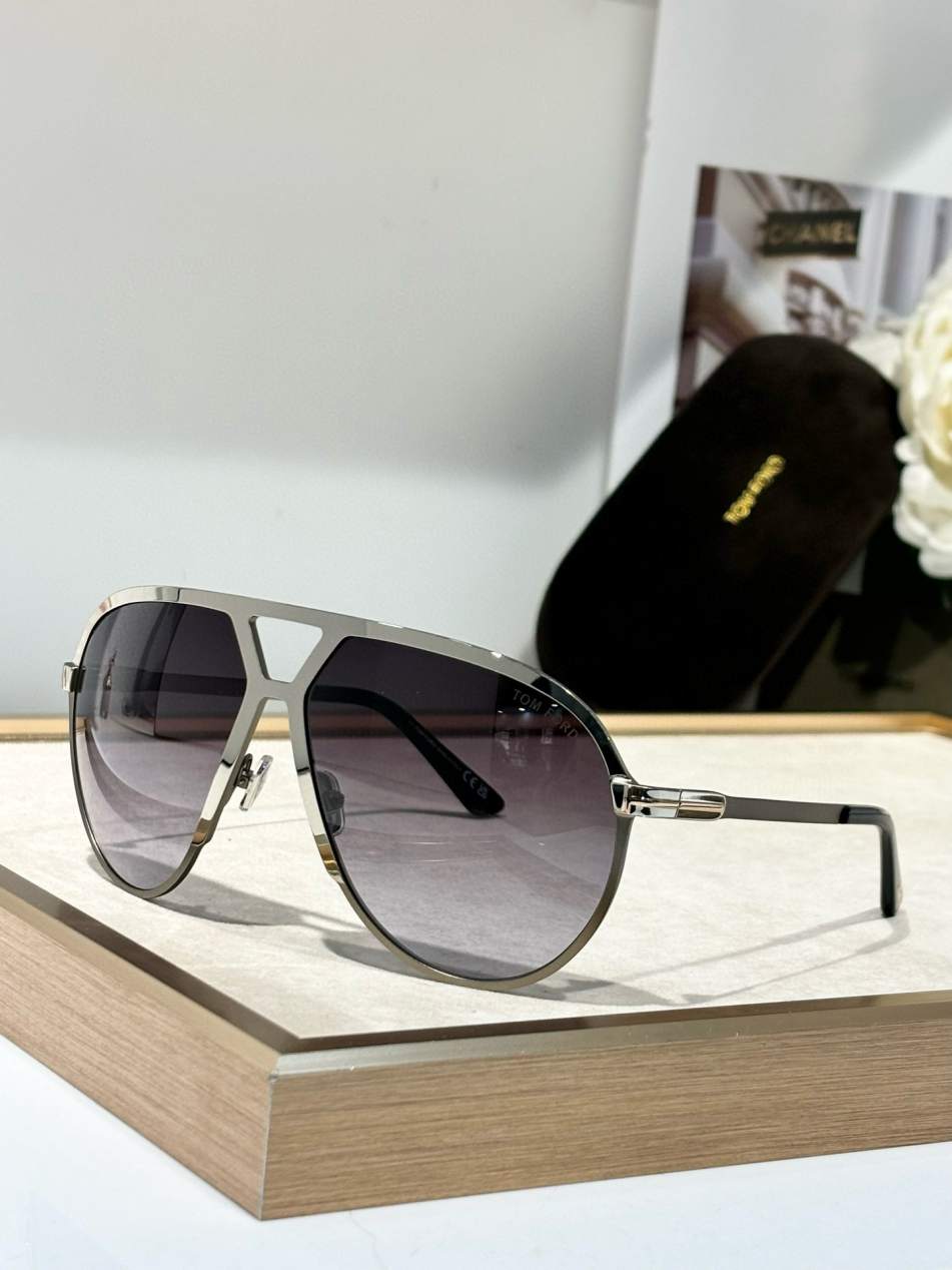 T0M F0RD SUNGLASSES 240715