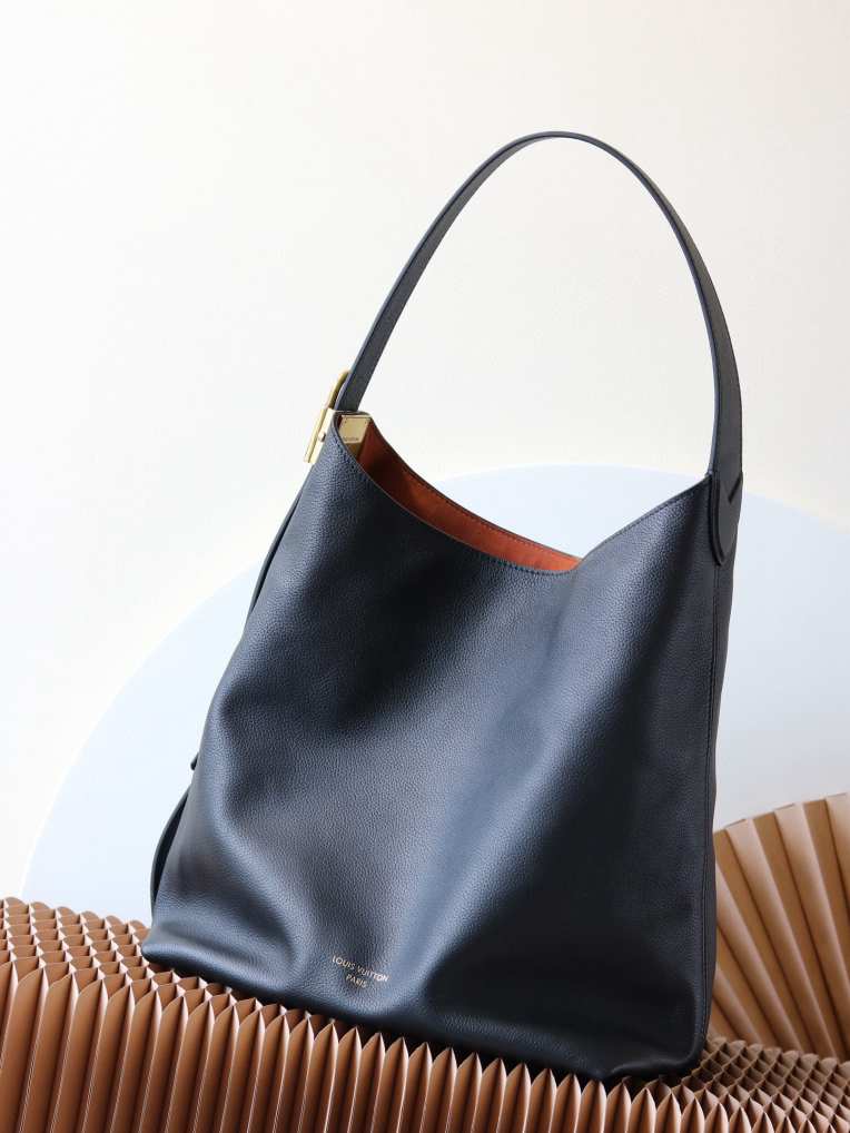 Low Key Hobo M24856  m24974  m25022  31X35X18CM