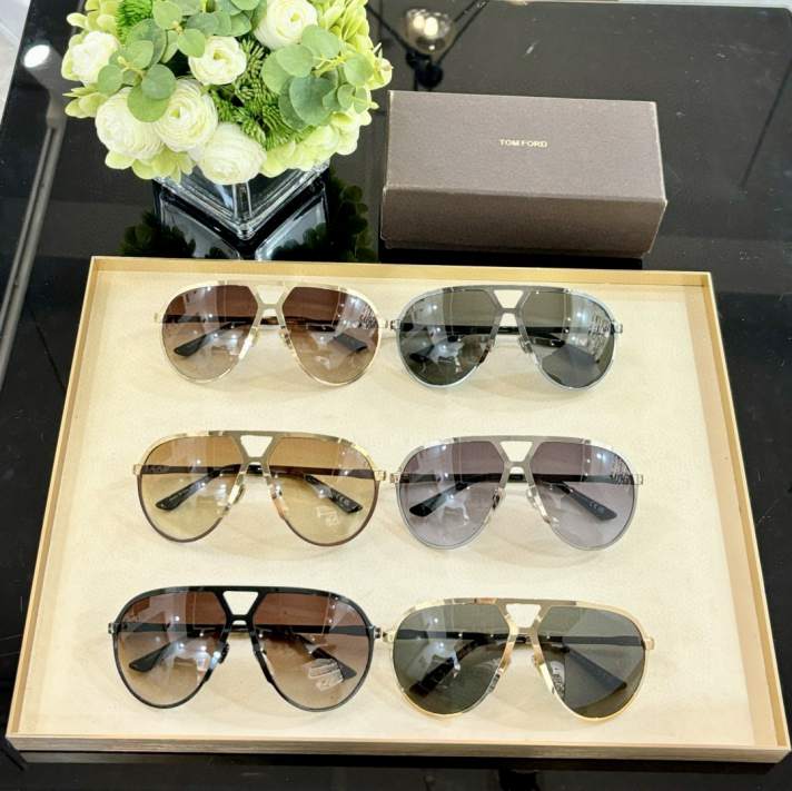 T0M FORD SUNGLASSES 240720