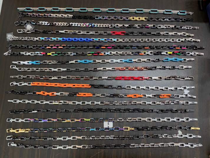 L\V BRACELET 240723