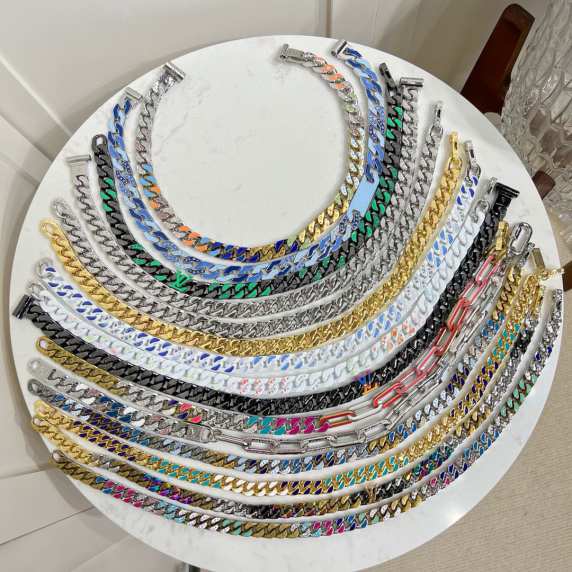 L\V BRACELET 240723