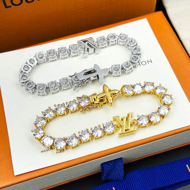 L\V BRACELET 240723