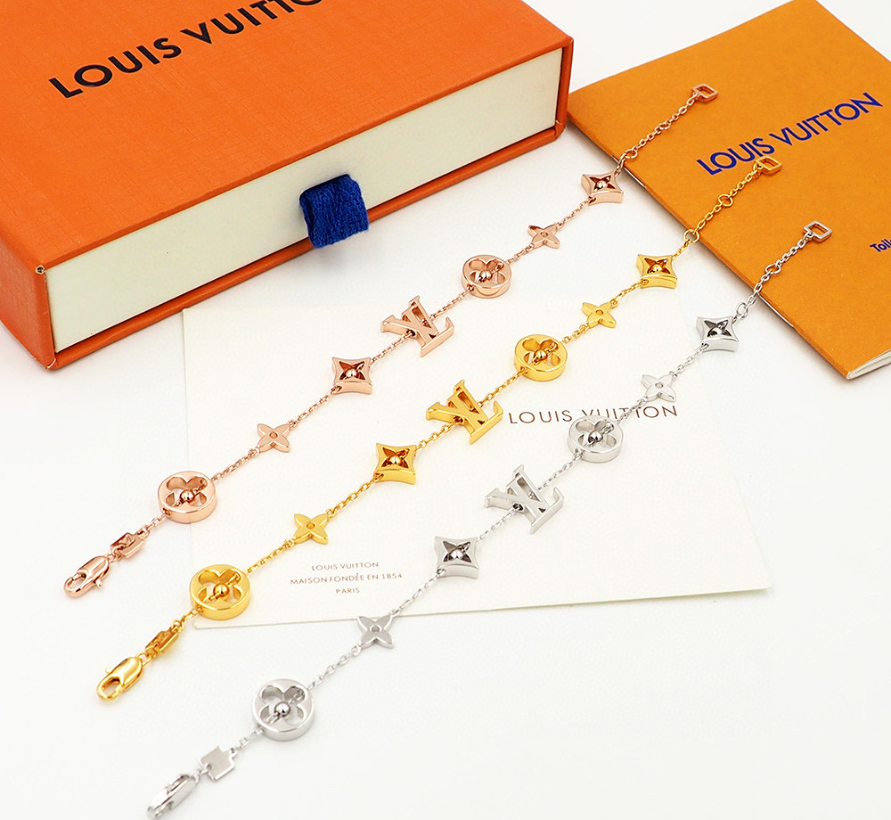 L\V BRACELET 240723