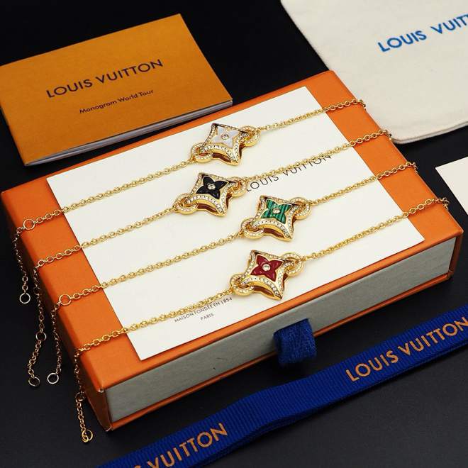 L\V BRACELET 240723