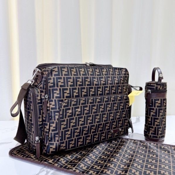 FENDl mommy bag 240726