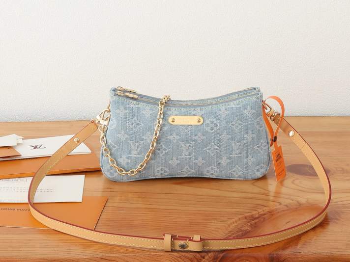 M83532 Pochette 24.5 x 13.5 x 6.5 cm