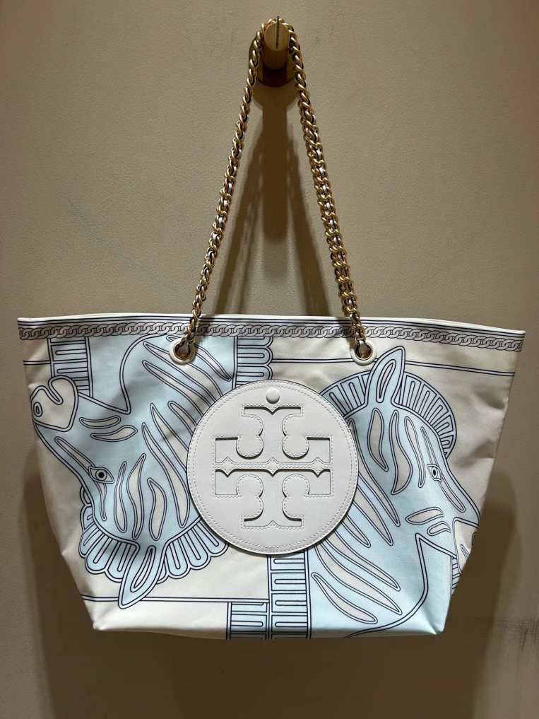 T0RY BVRCH new bag 241023
