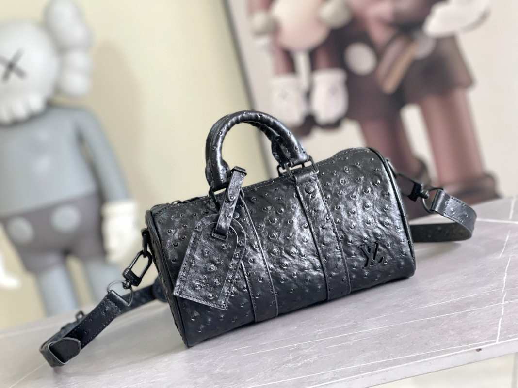 L\V womens Ostrich leather handbag 241023