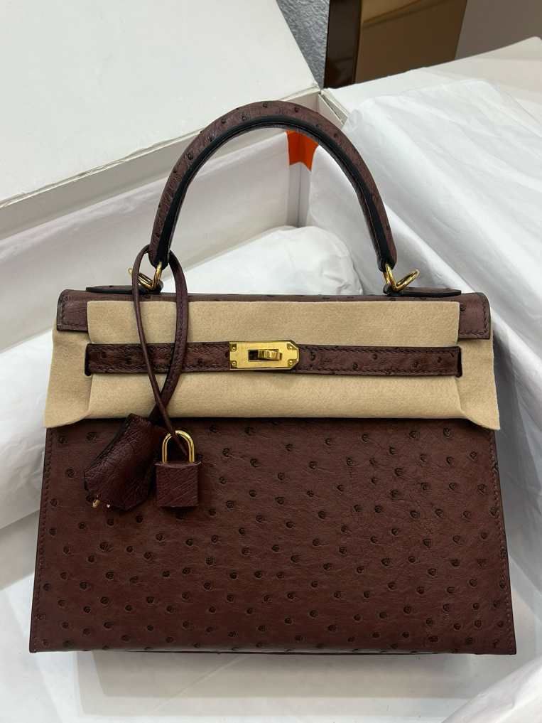 Hermez Womens Ostrich leather handbag 241023